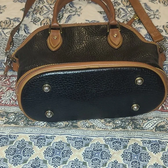 Vintage Rare Dooney & Bourke All-Weather Leather Norfolk Purse - Picture 4 of 8